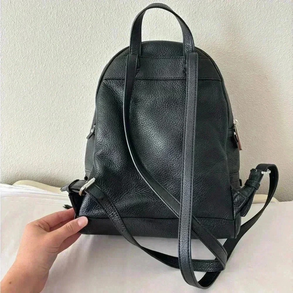 MICHAEL KORS Rhea Black Leather Sherpa Lined Backpack Rare - Picture 7 of 10